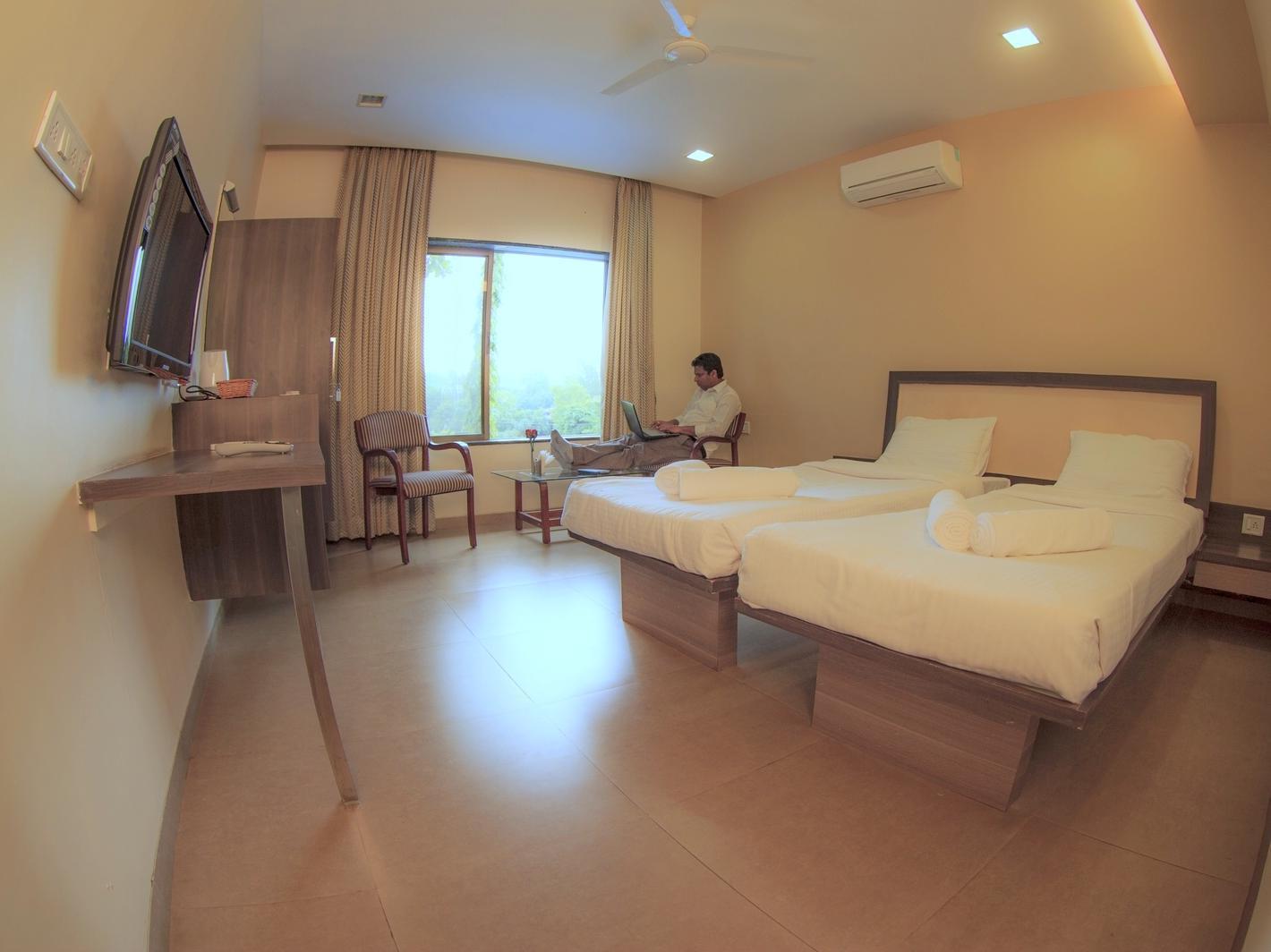 Green Valley Resort Khadoli Kültér fotó