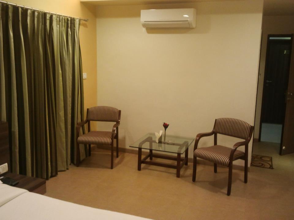 Green Valley Resort Khadoli Kültér fotó