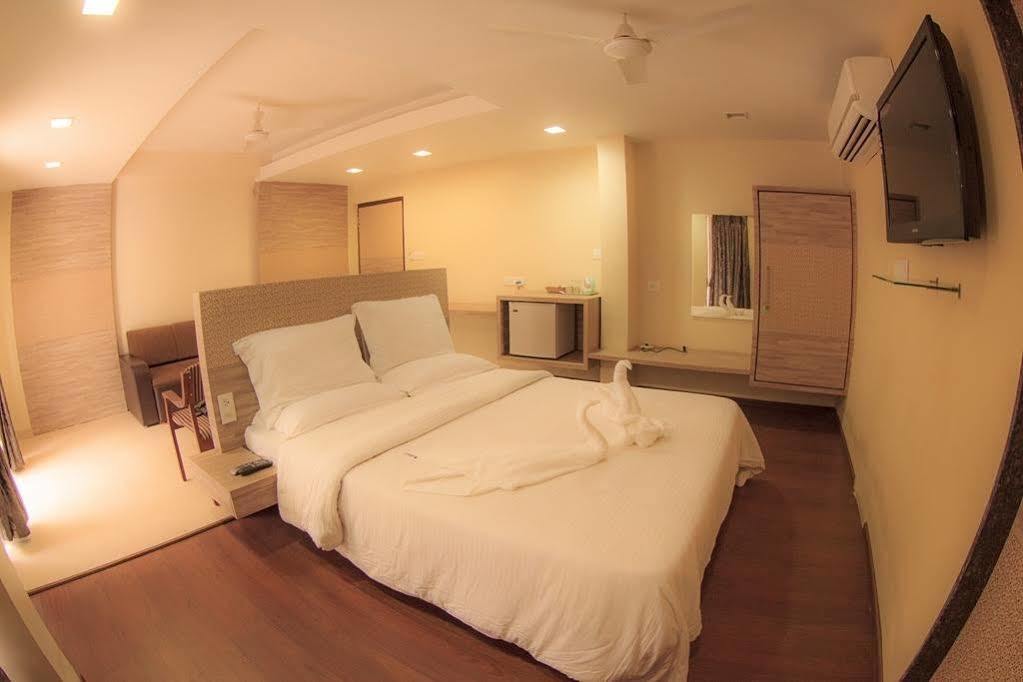 Green Valley Resort Khadoli Kültér fotó