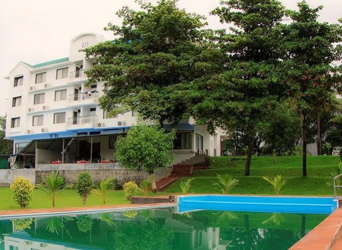 Green Valley Resort Khadoli Kültér fotó